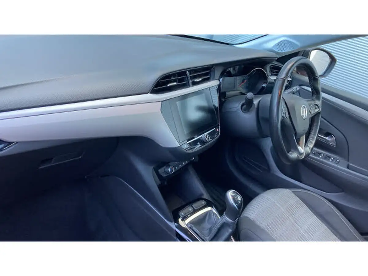 2021-vauxhall-corsa-12i-se-edition-big-5