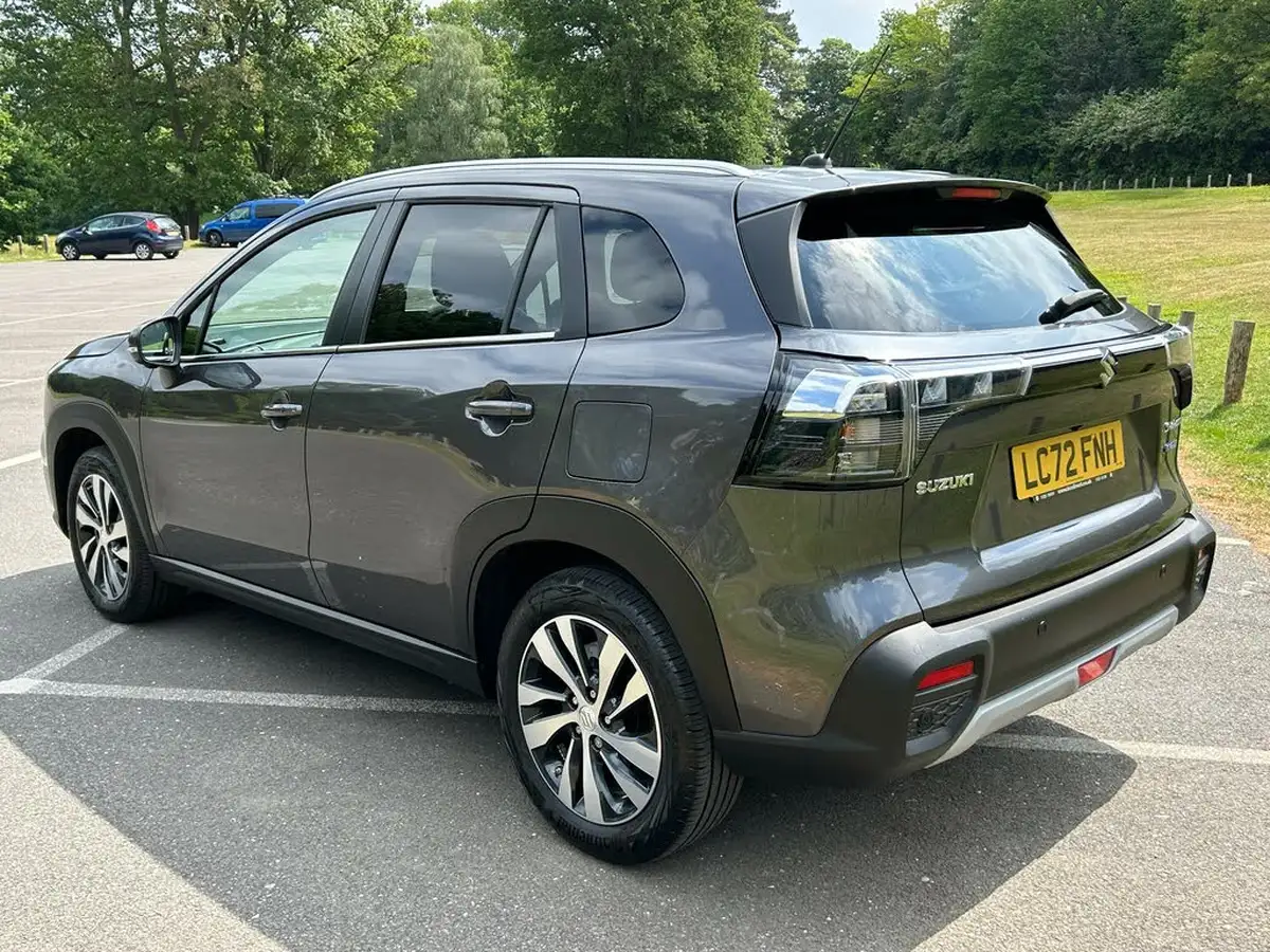 2022-suzuki-s-cross-14-boosterjet-ultra-big-3