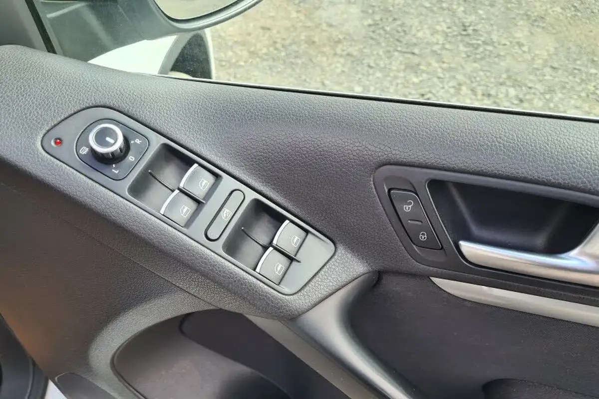 2013-volkswagen-tiguan-big-31