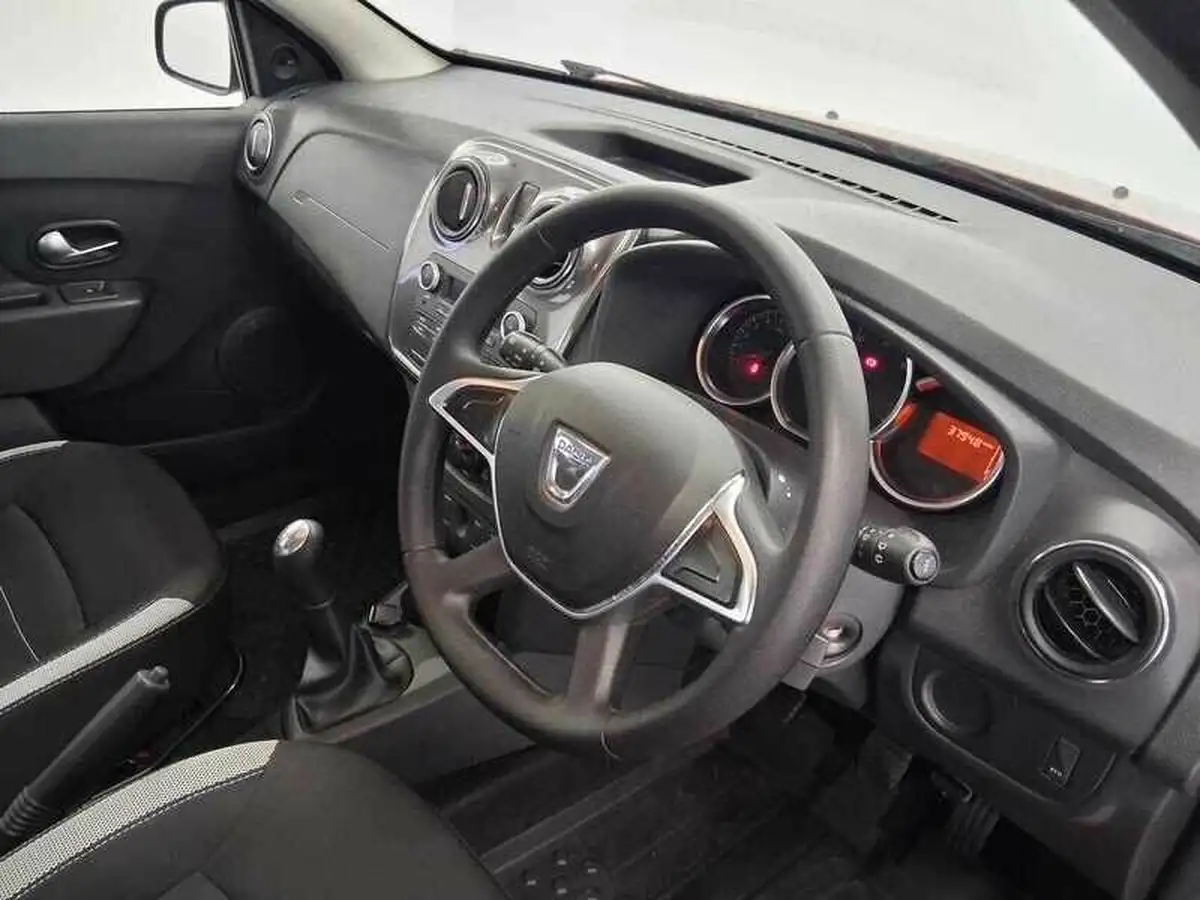2019-dacia-sandero-stepway-09-tce-essential-big-8