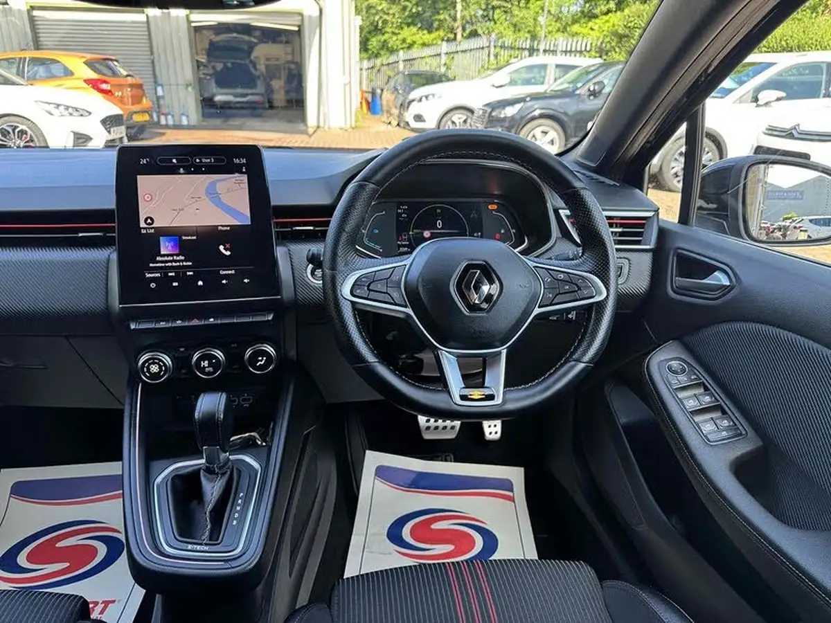 2022-renault-clio-16-rs-line-140ps-rs-line-e-tech-hybrid-big-26