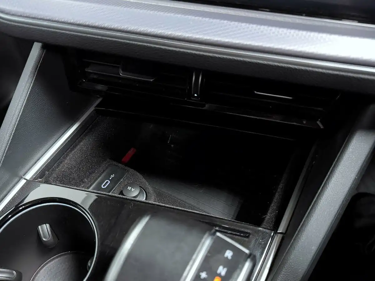 2022-volkswagen-touareg-30tsi-black-edition-big-43