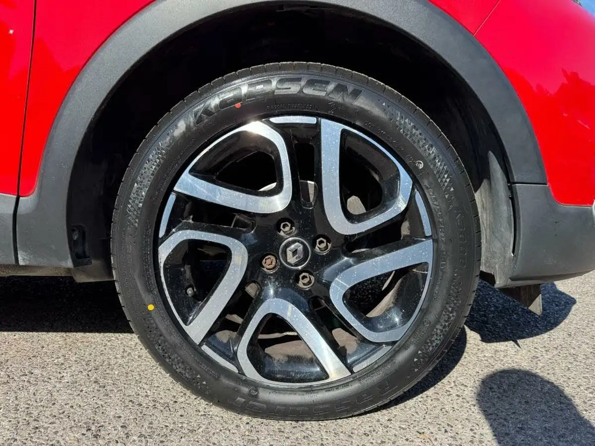 2019-renault-captur-09-tce-iconic-big-13