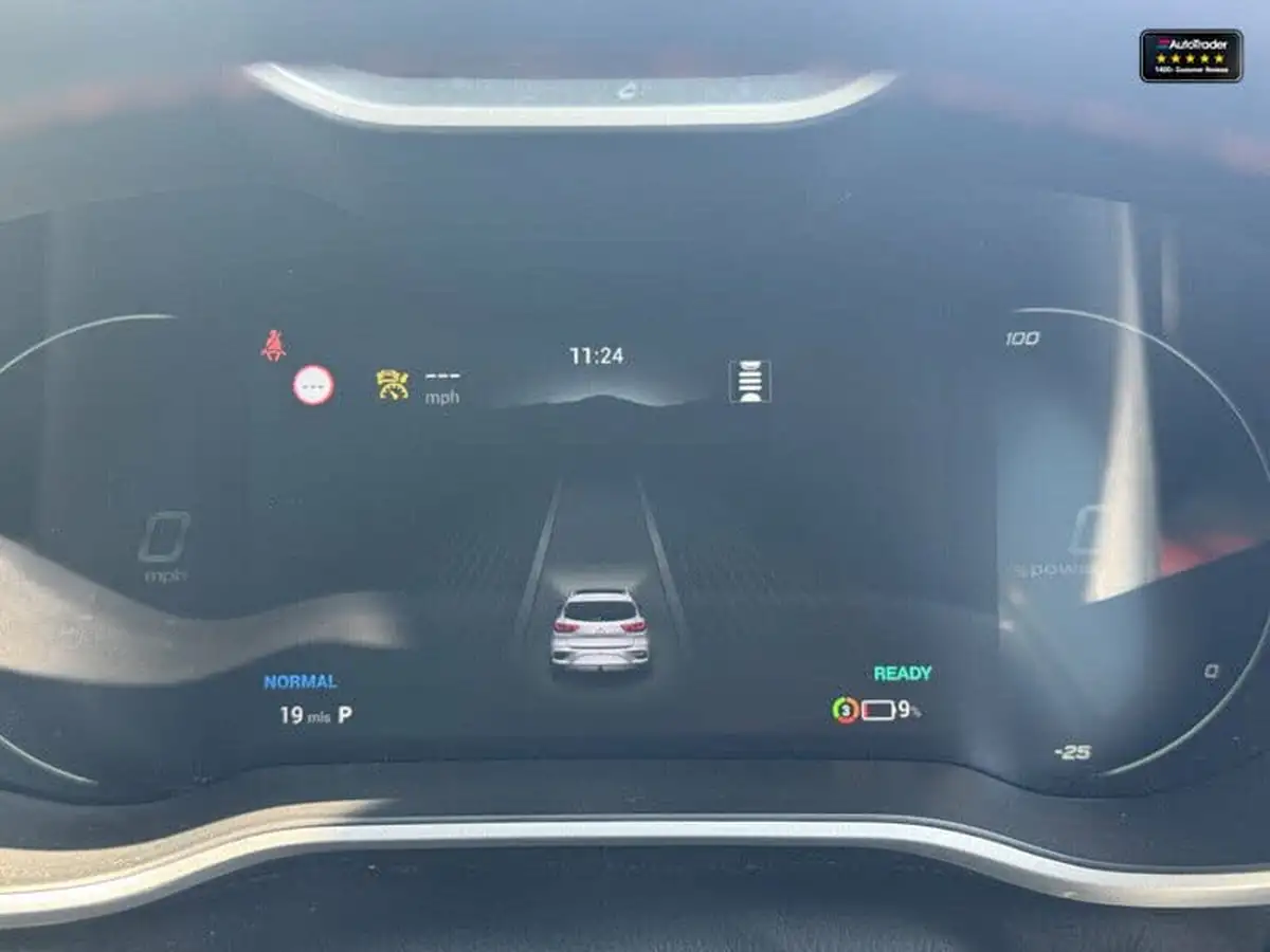 2022-mg-zs-suv-e-trophy-connect-ev-156ps-long-range-big-17