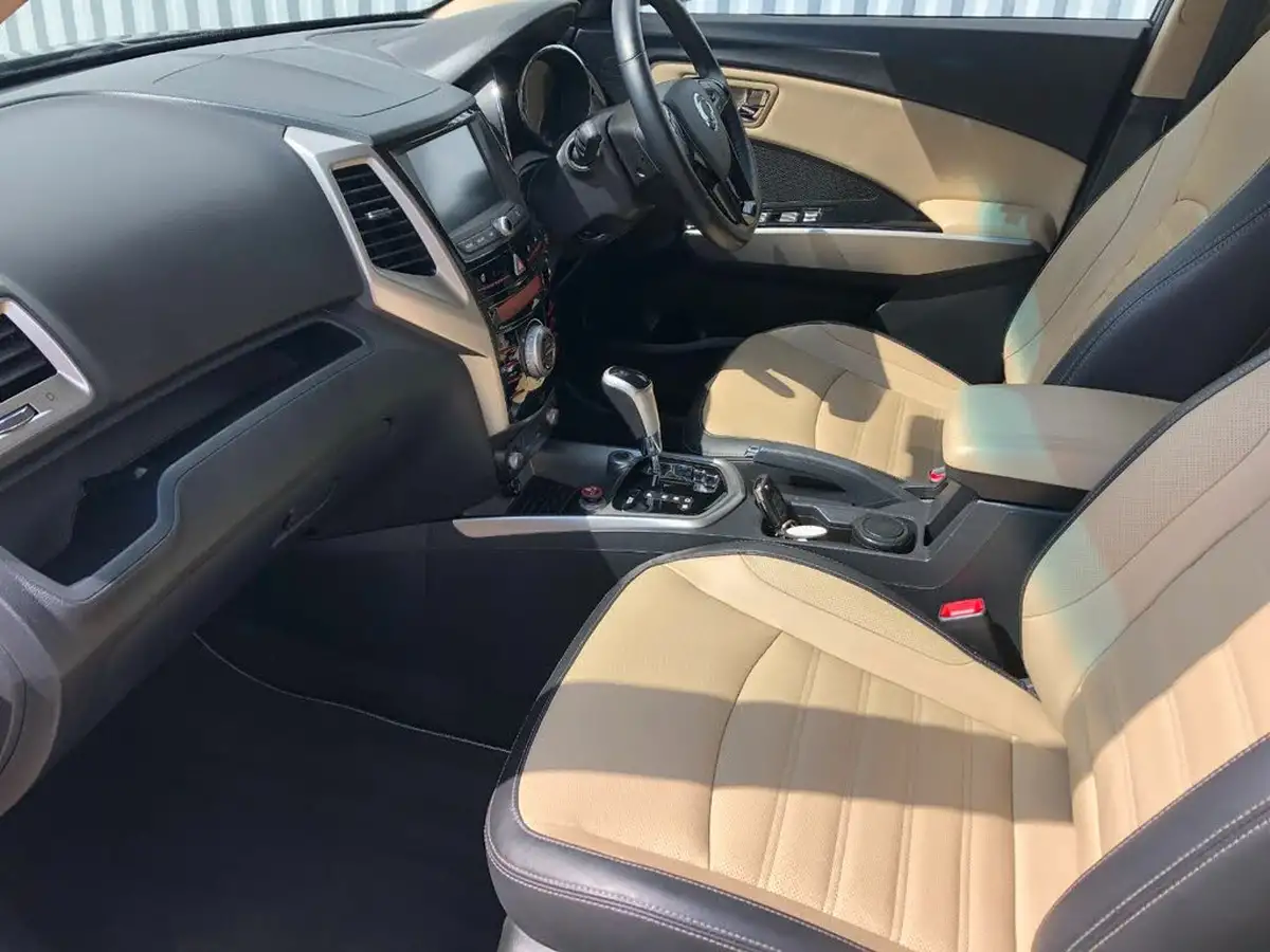 2019-kgm-ssangyong-tivoli-16-ultimate-auto-big-1