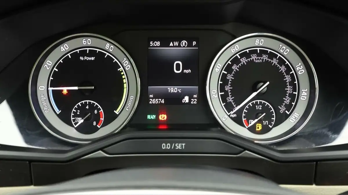 2021-skoda-superb-14-tsi-se-l-estate-big-9