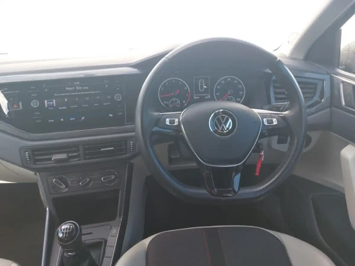 2021-volkswagen-polo-10-tsi-beats-big-6