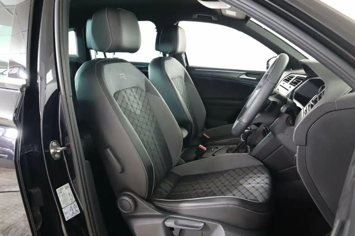 2021-volkswagen-tiguan-15-tsi-r-line-big-13