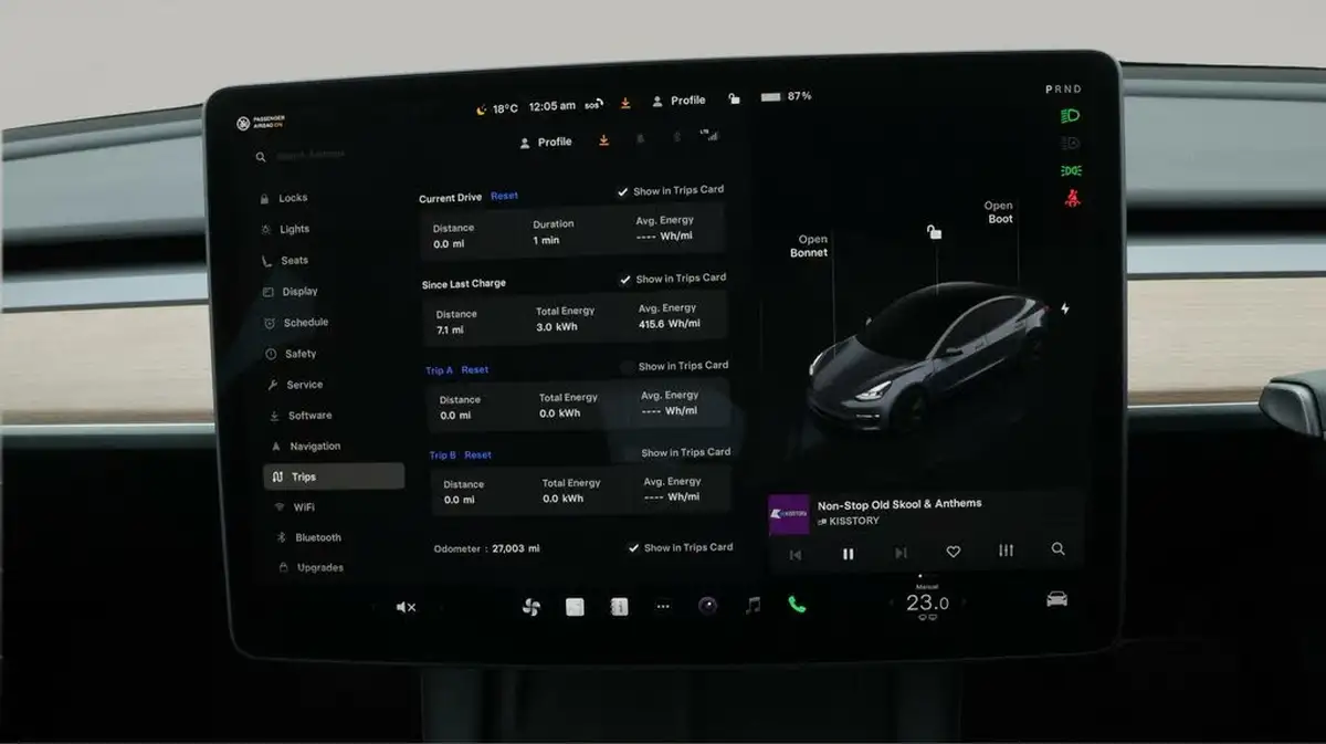 2022-tesla-model-3-e-long-range-big-10