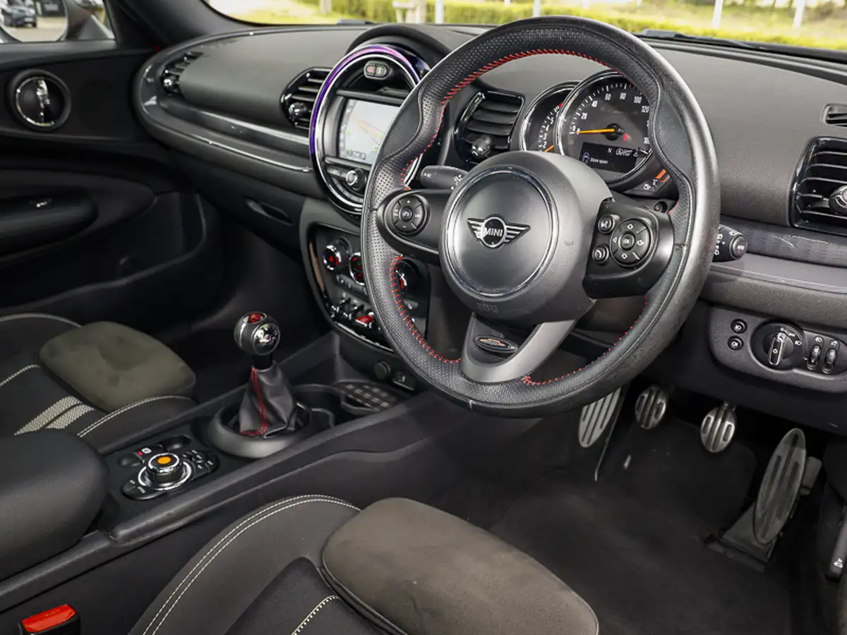 2022-ds-ds-3-crossback-e-tense-bastille-big-11