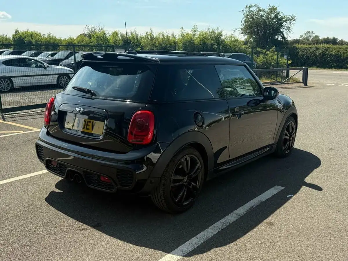 2015-mini-cooper-20-cooper-jcw-ss-sport-auto-big-9