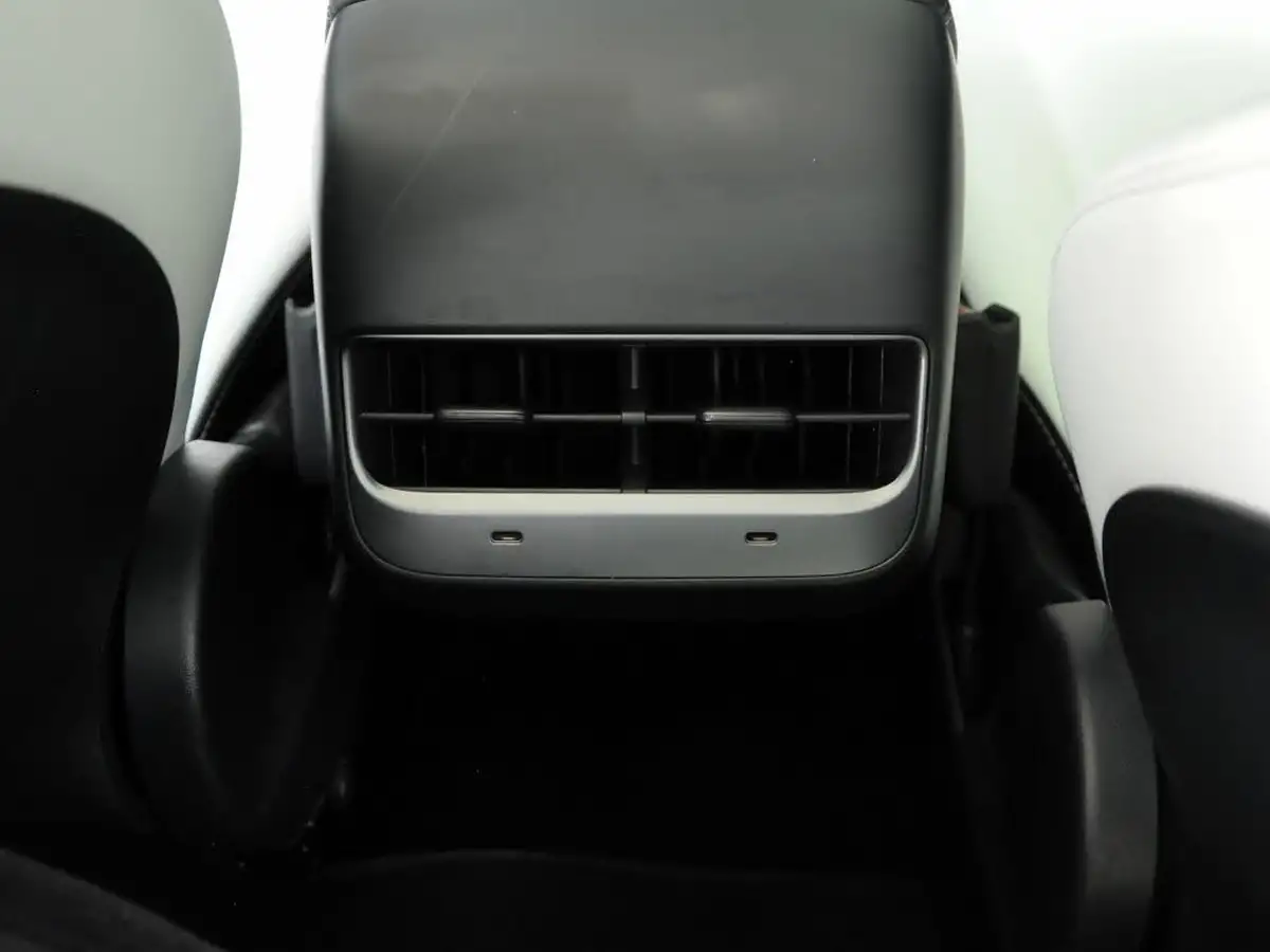 2021-tesla-model-3-e-long-range-4x4-big-75