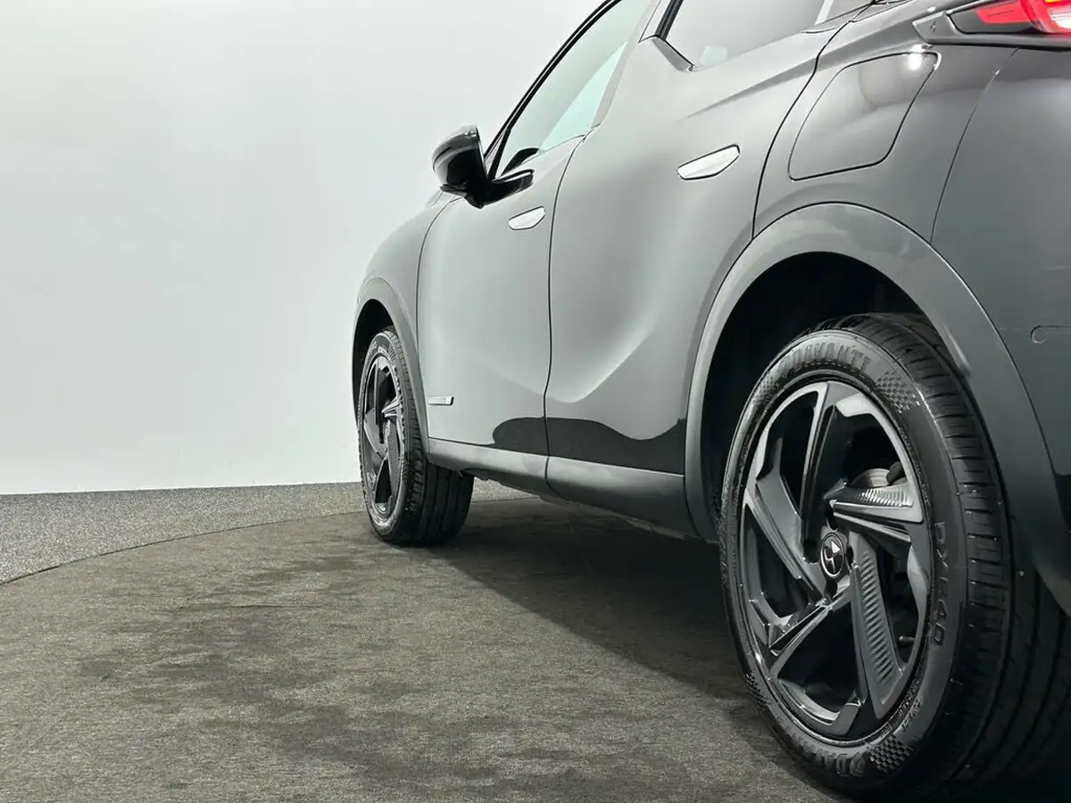 2019-ds-ds-3-crossback-12-puretech-la-premiere-155ps-big-48