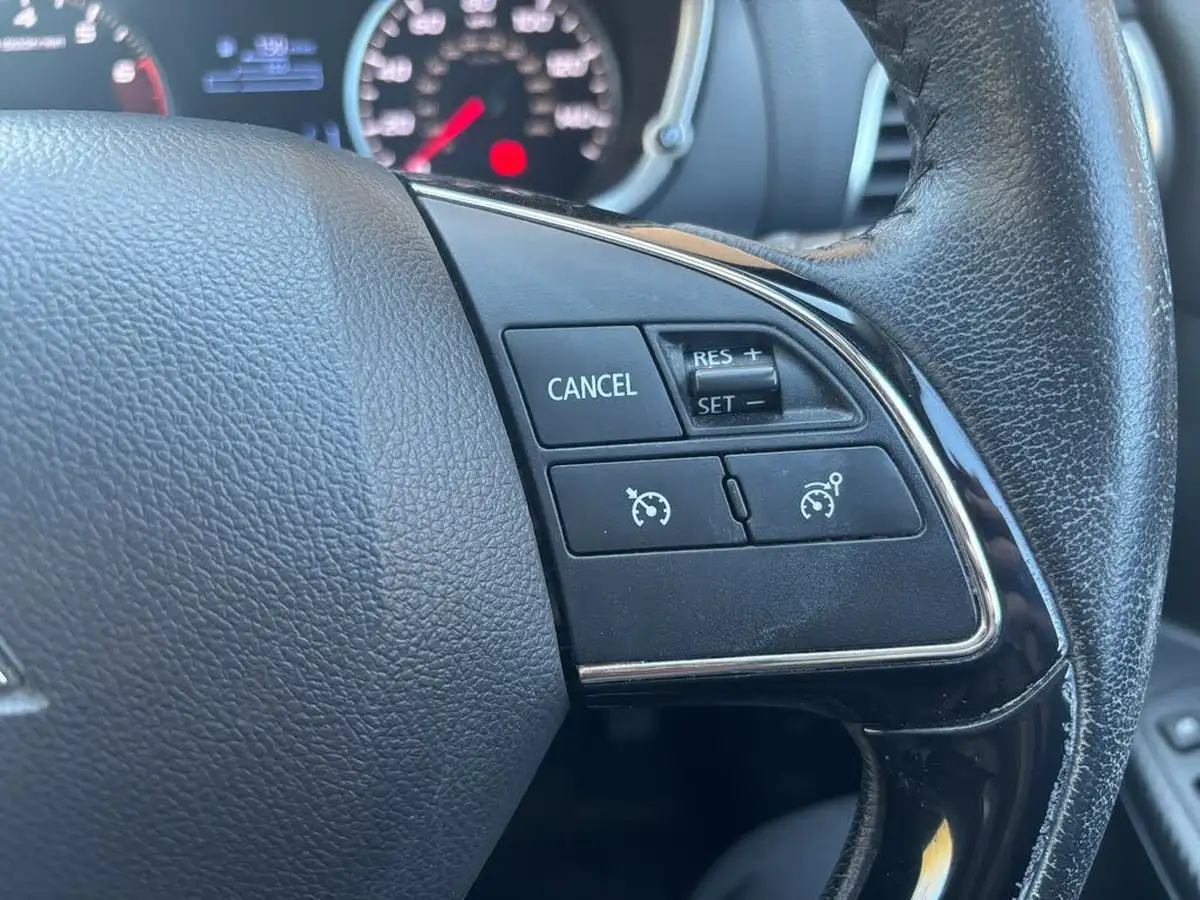 2019-mitsubishi-eclipse-cross-15-3-big-19
