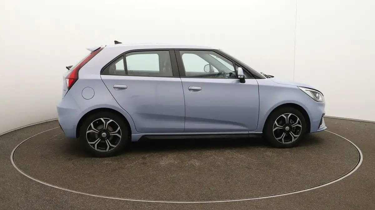 2023-mg-mg3-15-vti-tech-exclusive-nav-big-46