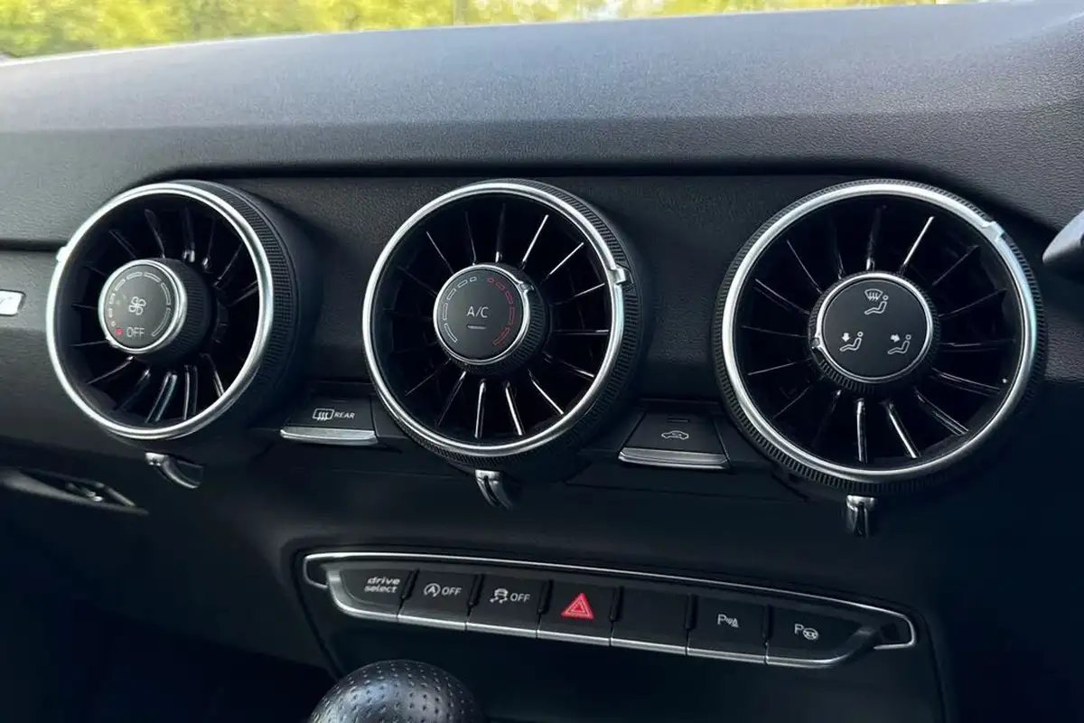 2022-audi-tt-coupe-20-40-tfsi-black-edition-big-20