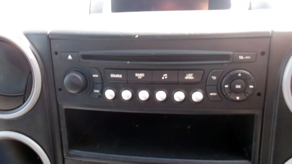 2016-peugeot-partner-16td-s-l1-16hdi-92-850-panel-big-3
