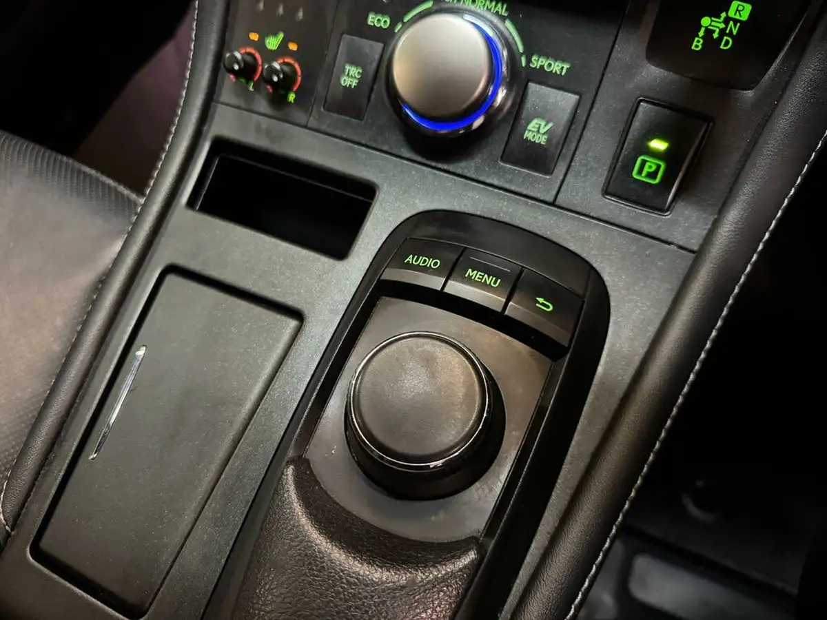 2015-lexus-ct-200h-18-f-sport-cvt-big-46