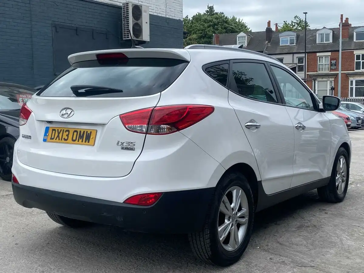 2013-hyundai-ix35-17td-premium-16v-2wd-big-3