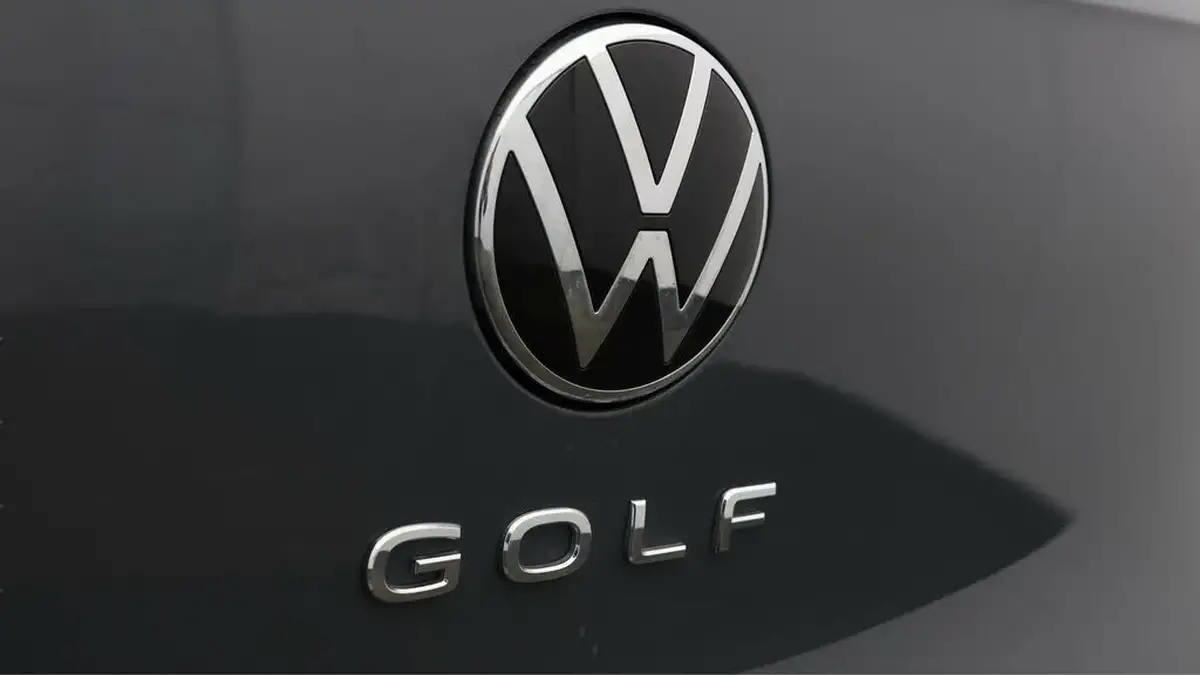 2021-volkswagen-golf-15-etsi-life-150ps-hatchback-big-32