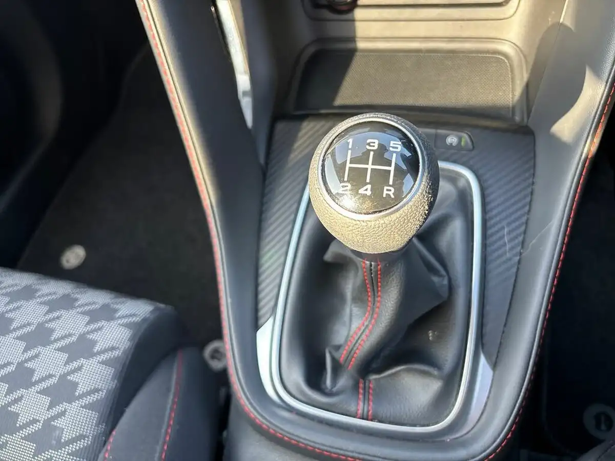 2022-mg-zs-suv-15-vti-tech-excite-big-38