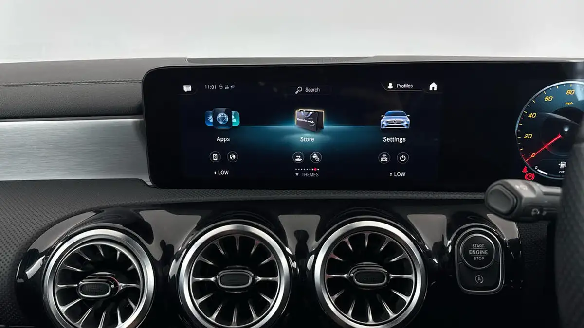 2022-mercedes-benz-cla-13-cla-180-amg-line-premium-plus-coupe-4d-big-16