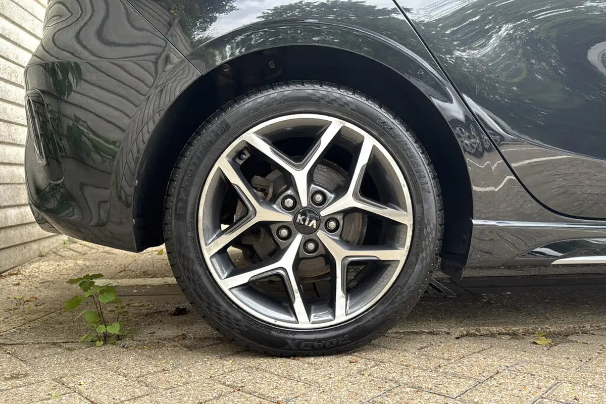 2019-kia-ceed-14-t-gdi-gt-line-big-7