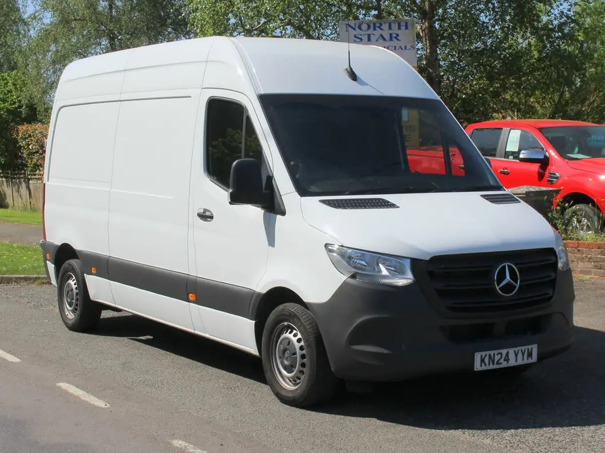 2024-mercedes-benz-sprinter-20cdi-315-l2h1-premium-big-10