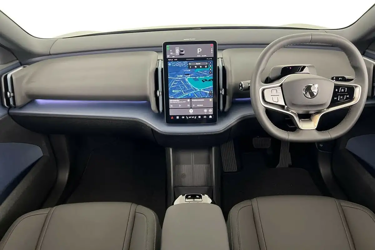 2024-volvo-ex30-e-single-motor-plus-extended-range-big-5