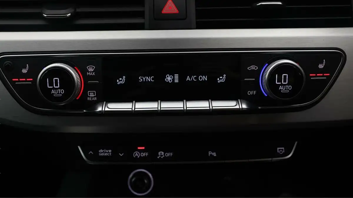 2018-audi-a4-14-tfsi-s-line-tronic-big-11