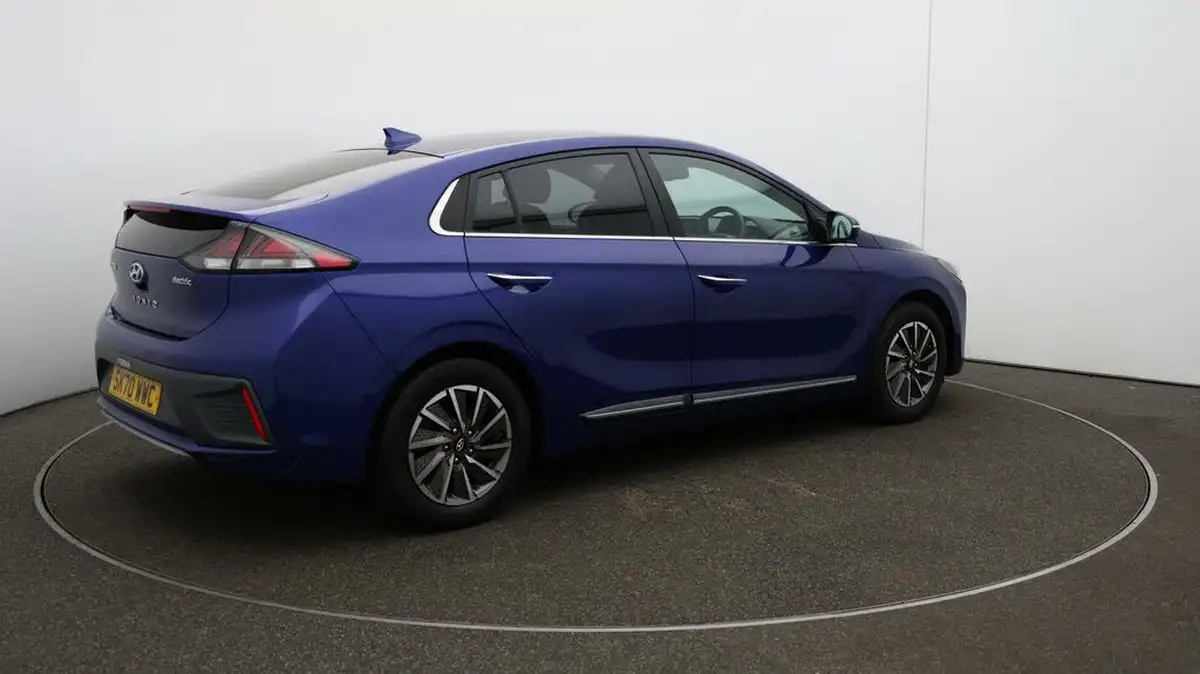 2020-hyundai-ioniq-e-premium-se-electric-100kw-big-51