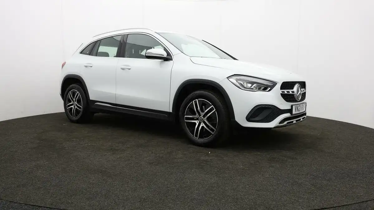 2021-mercedes-benz-gla-class-13-gla-200-sport-big-45