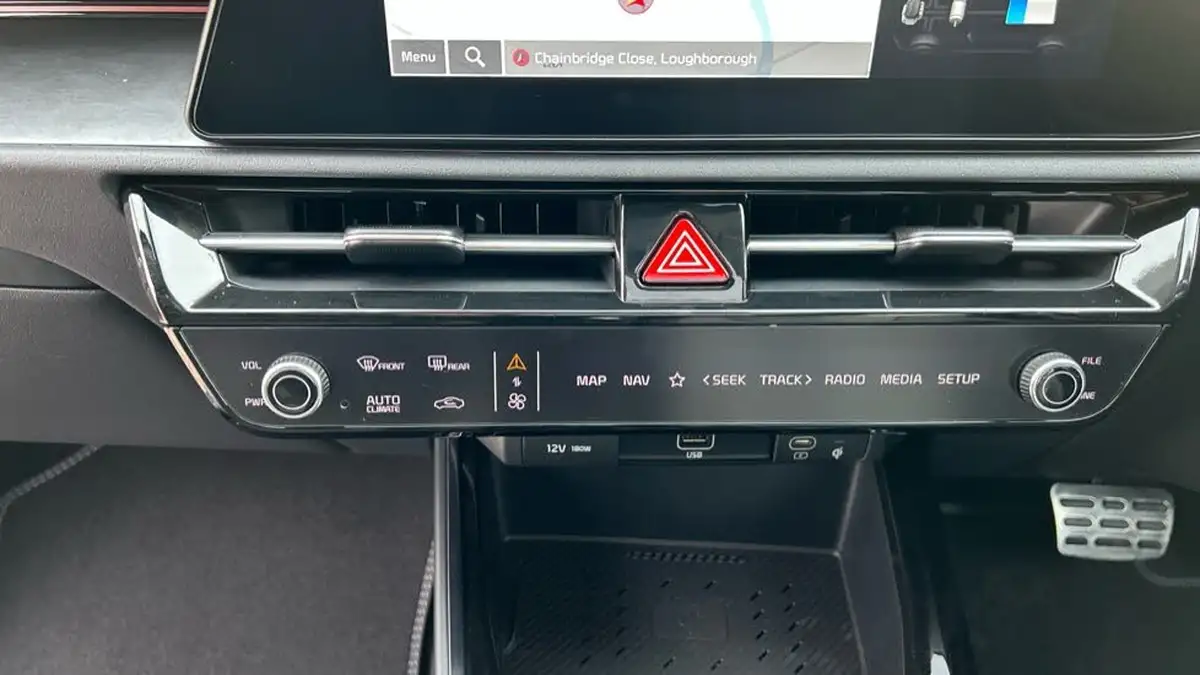 2025-kia-niro-16-gdi-4-127bhp-hev-132kwh-big-13
