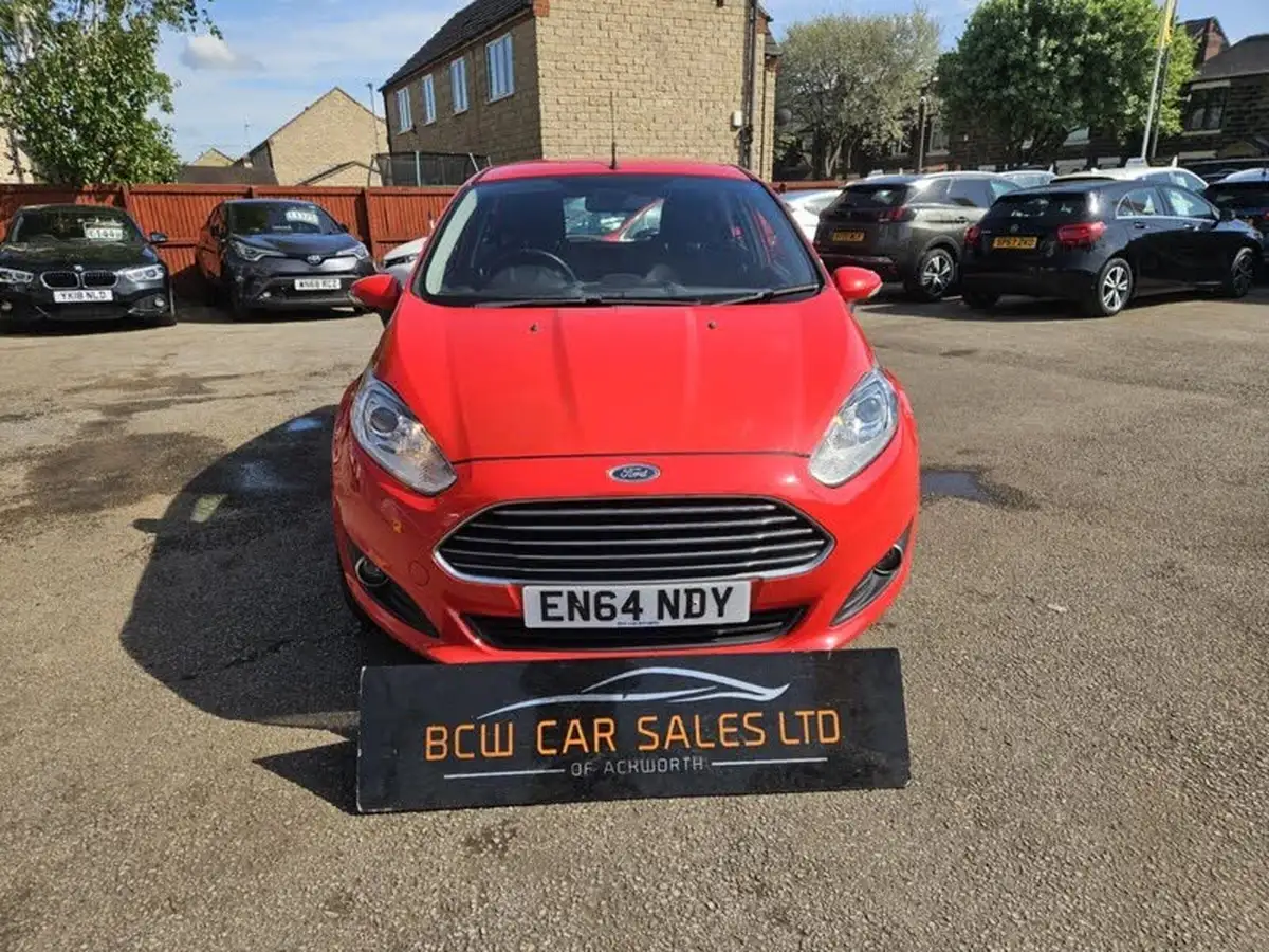 2015-ford-fiesta-125-zetec-5d-big-5