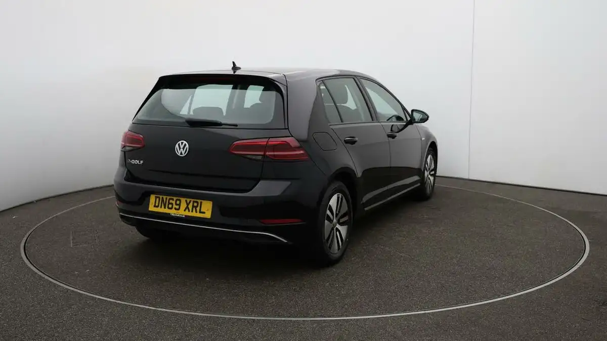 2019-volkswagen-golf-e-e-golf-big-55