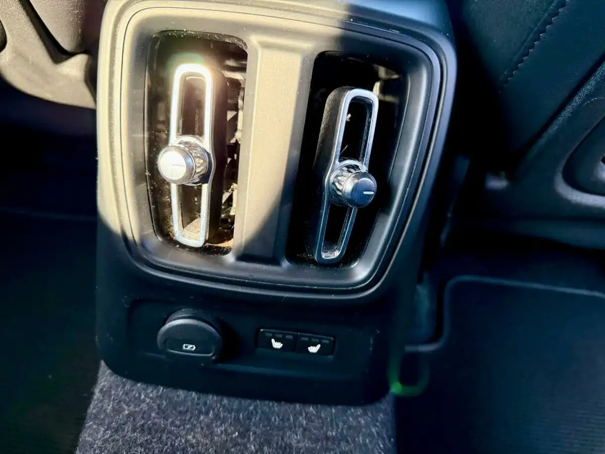 2020-volvo-xc40-15-t5-r-design-plug-in-hybrid-big-12