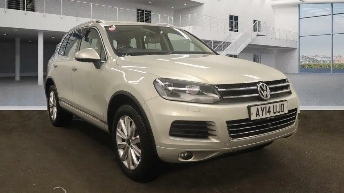 2014-volkswagen-touareg-30td-se-v6-245ps-ss-big-0
