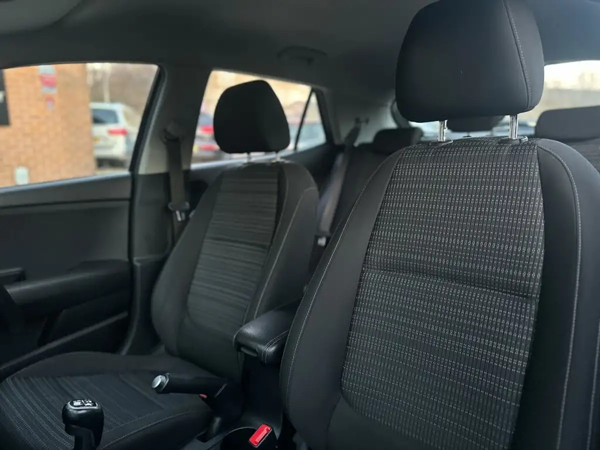2018-kia-stonic-10-t-gdi-2-big-20