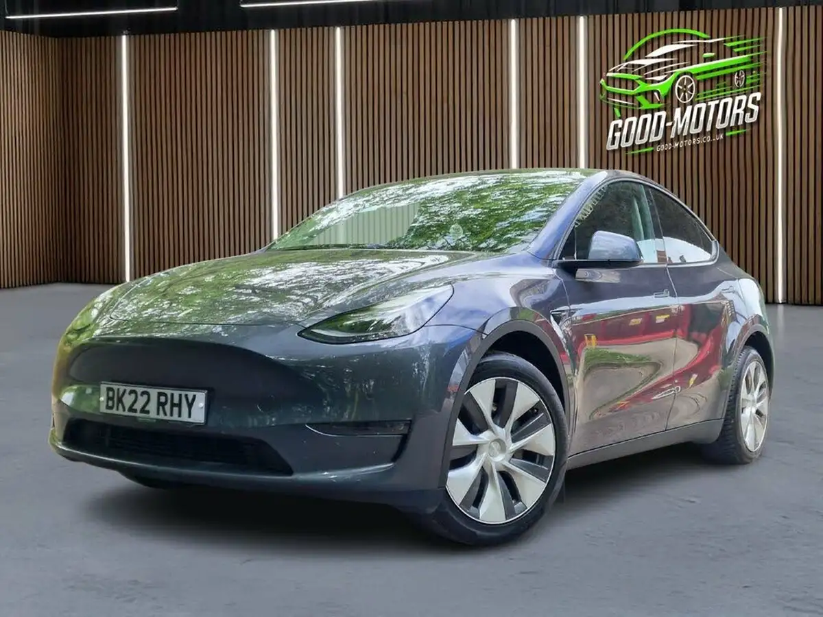 2022-tesla-model-y-e-long-range-big-4