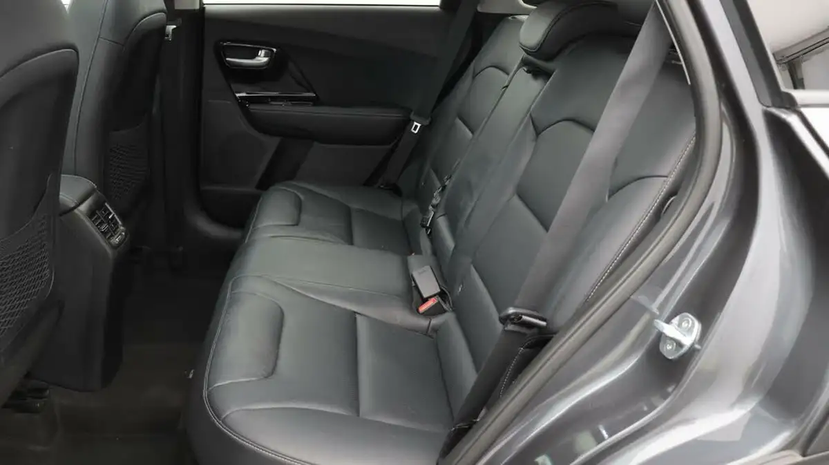2021-kia-niro-16-gdi-4-156kwh-big-16
