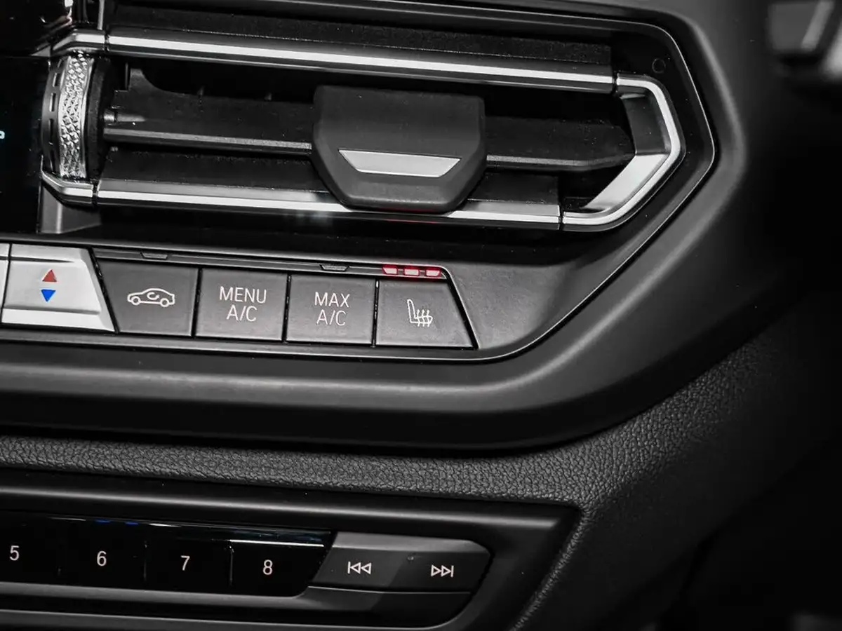 2023-bmw-1-series-20td-120d-m-sport-lcp-big-13