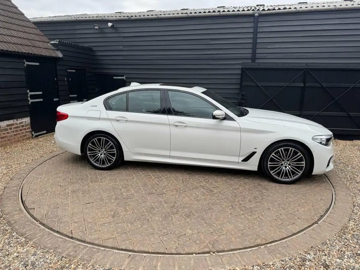 2019-bmw-5-series-20-530e-m-sport-auto-big-39