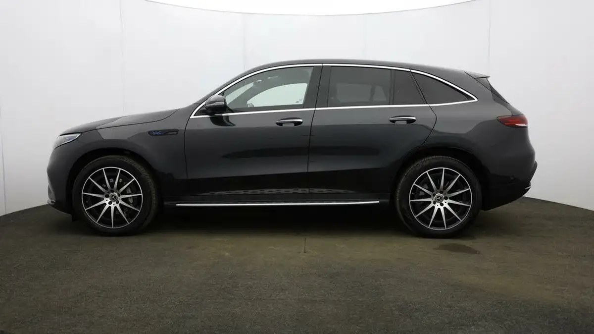 2020-mercedes-benz-eqc-e-eqc-400-amg-line-big-60