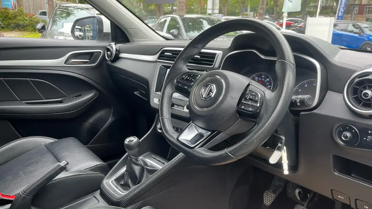 2019-mg-zs-suv-15-vti-tech-exclusive-105bhp-big-10