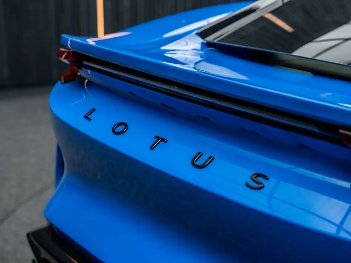 2023-lotus-emira-35-first-edition-v6-big-24