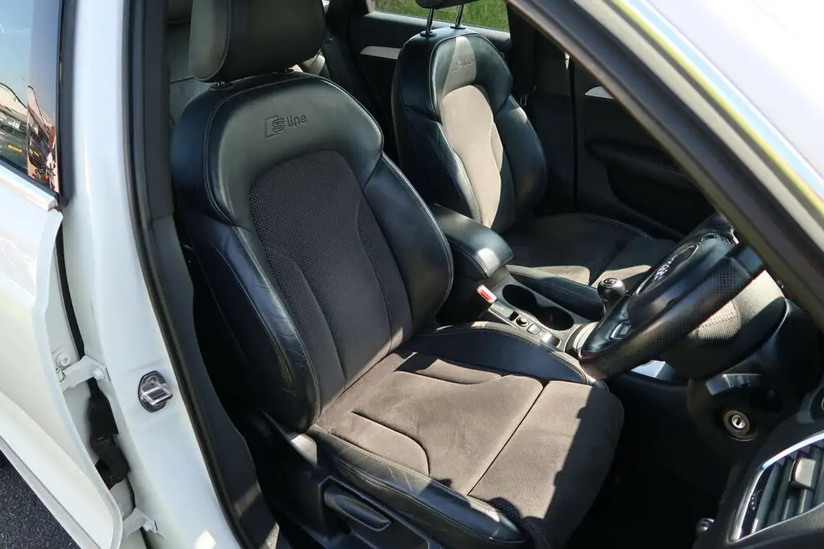 2012-audi-q3-20td-s-line-140ps-big-21