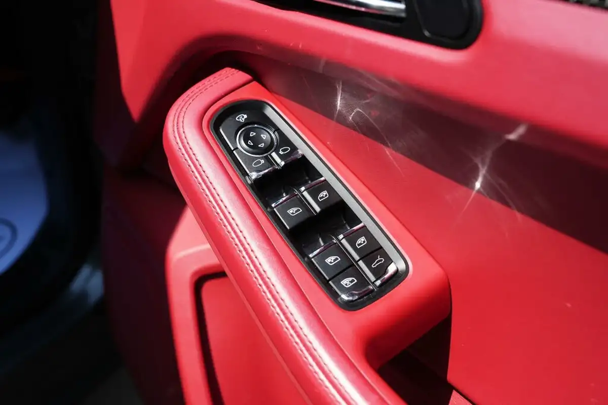 2018-porsche-macan-30td-s-big-41