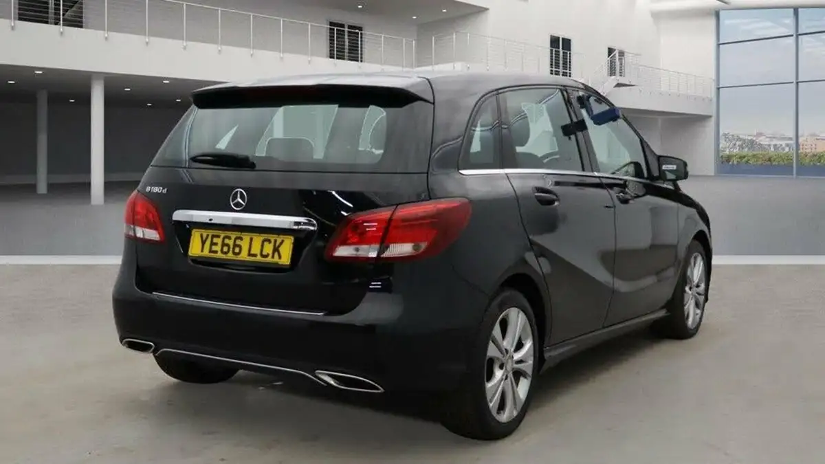 2016-mercedes-benz-b-class-big-9