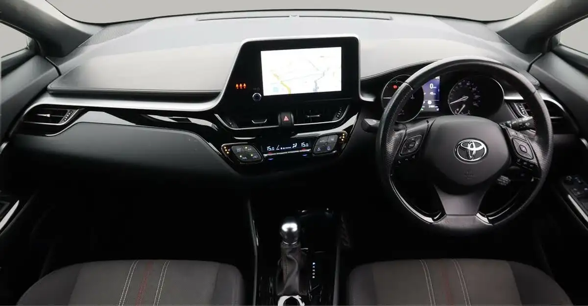 2022-toyota-c-hr-18-vvt-i-gr-sport-big-13