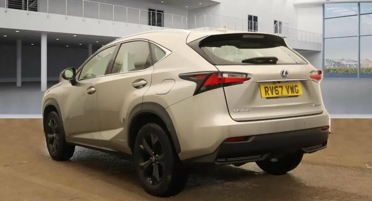 2017-lexus-nx-300h-25-sport-big-3